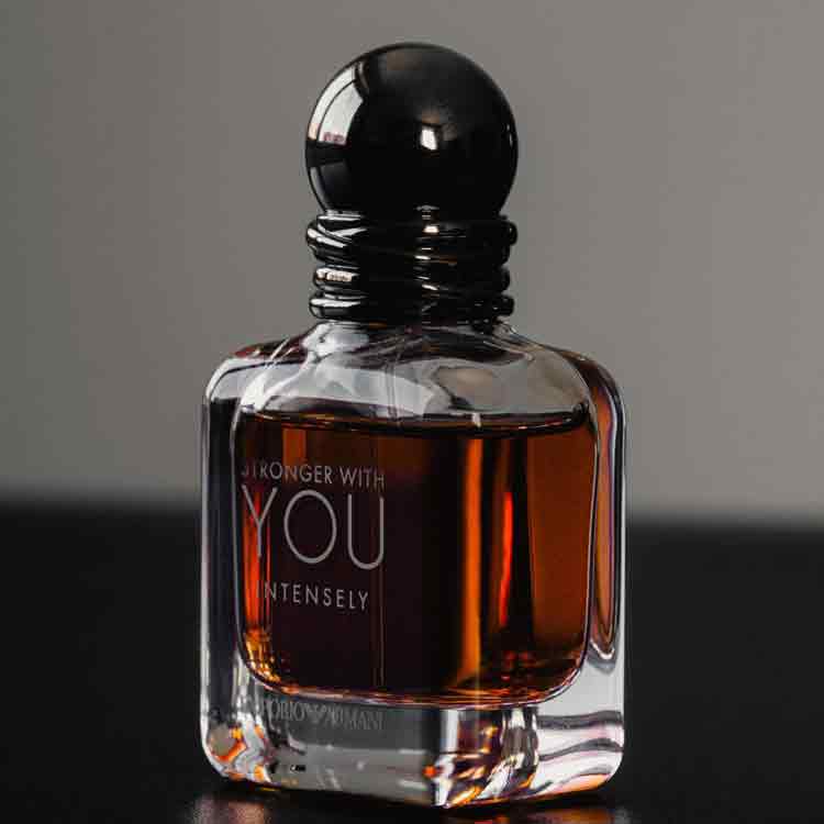 هاردباکس جورجیو آرمانی استرانگر ویت یو اینتنسلی Giorgio Armani Stronger With You Intensely