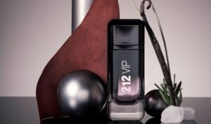 کارولینا هررا 212 وی آی پی بلک Carolina Herrera 212 VIP Black